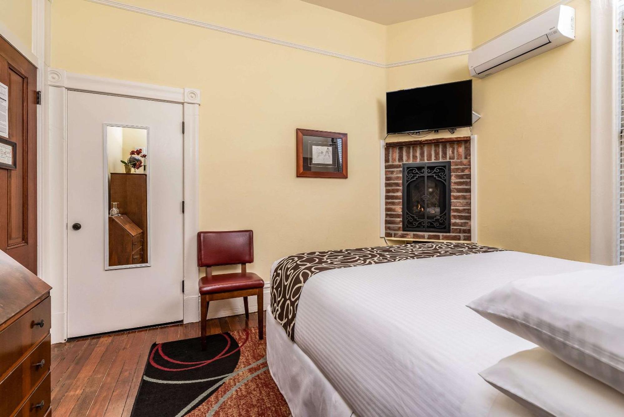 Hotel Napa Valley, Ascend Hotel Collection Exterior photo